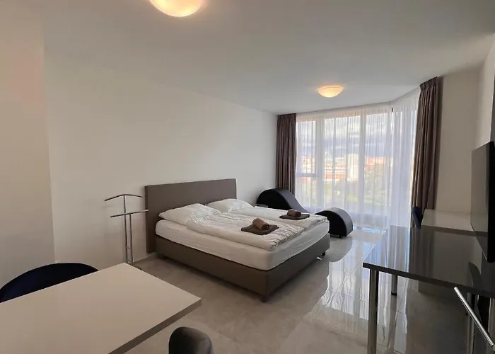 Air Conditioned 1 Vienna Gate, 3 Apartment